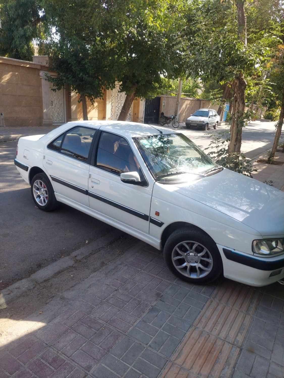 پژو پارس ۱۴۰۰|خودرو سواری و وانت|نجف‌آباد, ویلاشهر|دیوار