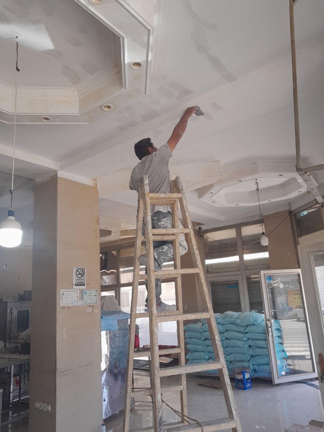 رنگ کار ساختمان( نقاش ساختمان)|خدمات پیشه و مهارت|کرج, گوهردشت|دیوار