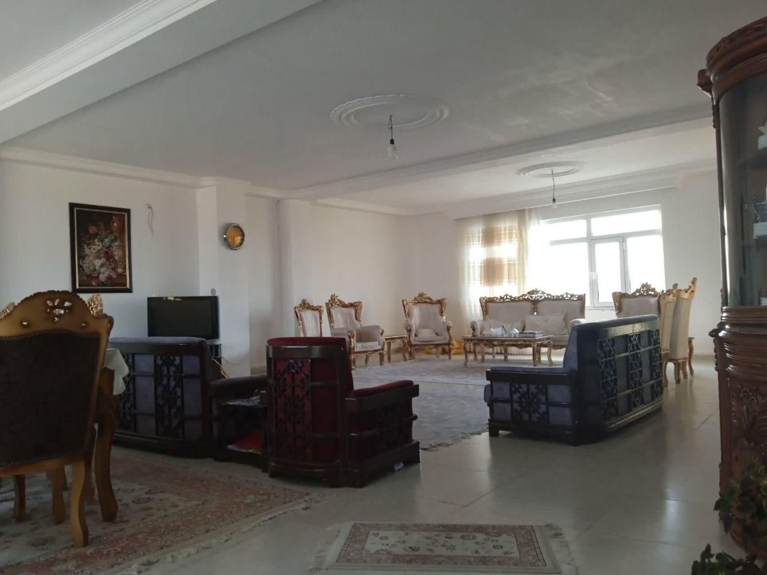 آپارتمان 182 متری در مرکز شهر بهار|فروش آپارتمان|بهار, |دیوار