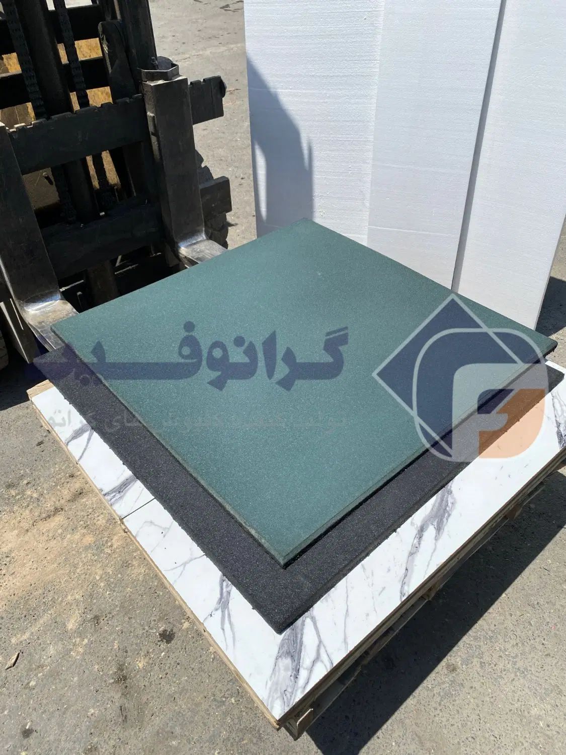 کفپوش درجه یک با قیمت پایین|تجهیزات ورزشی|تهران, شهرک استقلال|دیوار