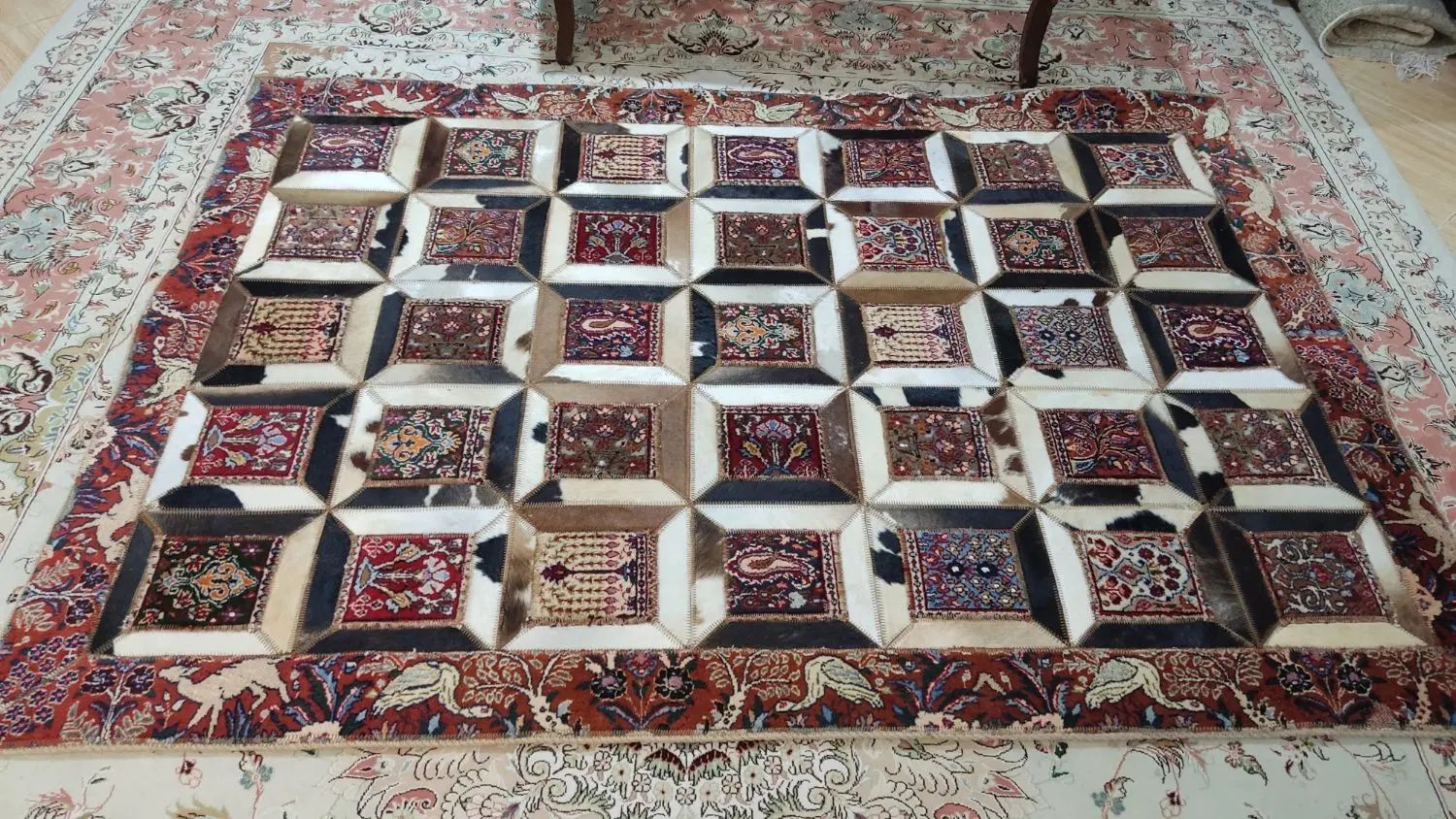 فرش دستباف بیرجند با دور قاب پوست|فرش|مشهد, هنرستان|دیوار