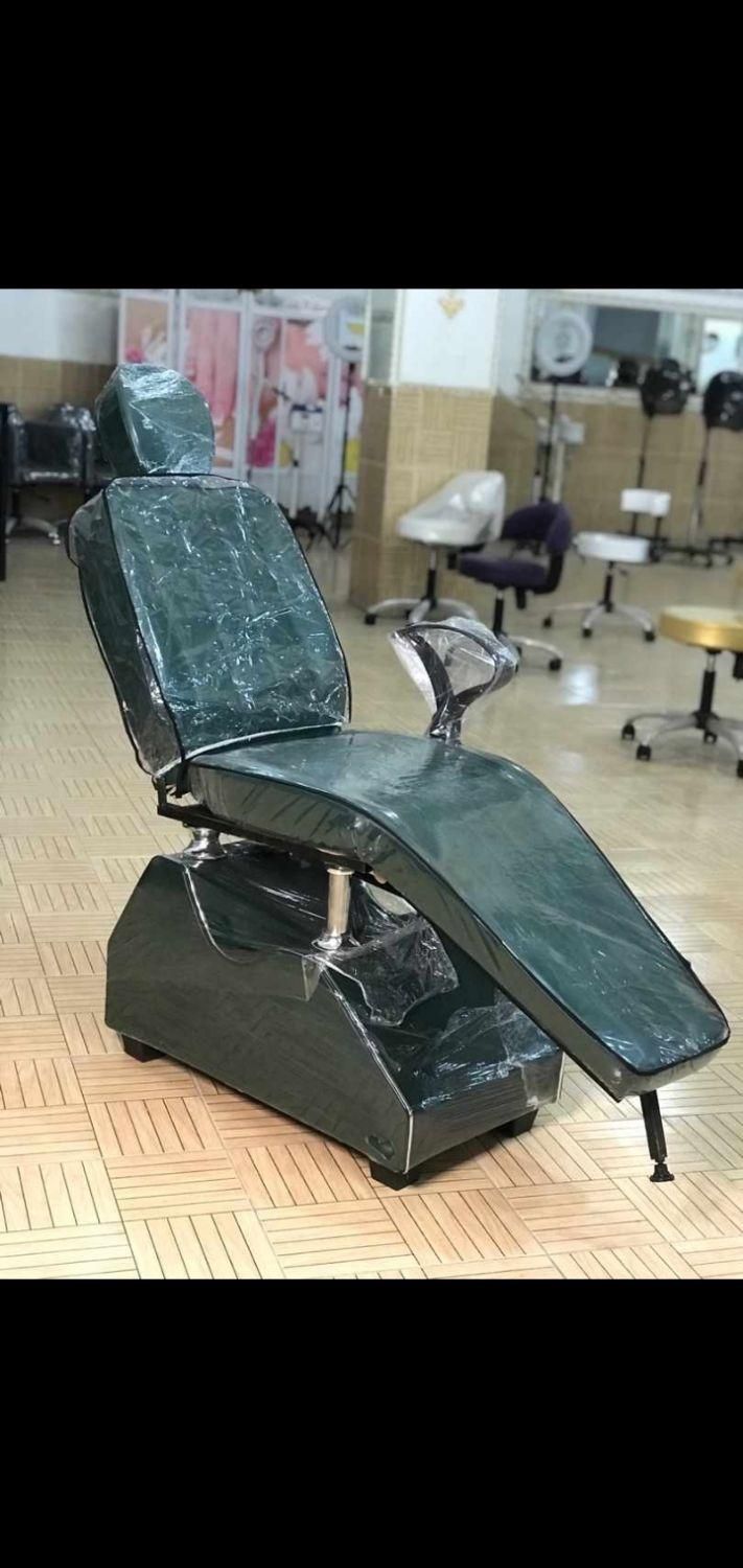 صندلی اصلاح و ابرو و مژه|آرایشگاه و سالن‌های زیبایی|تهران, شهرک شریفی|دیوار