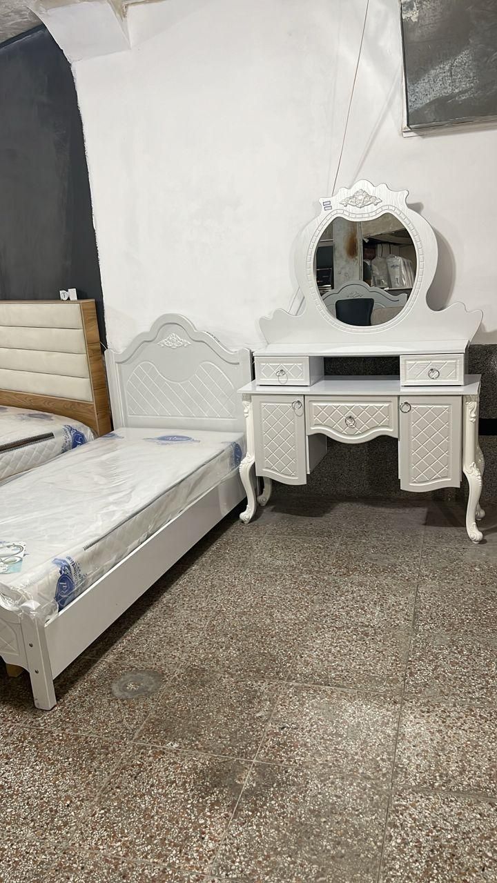 تخت نوجوان وکیوم|تخت و سرویس خواب|صدرا-فارس, |دیوار