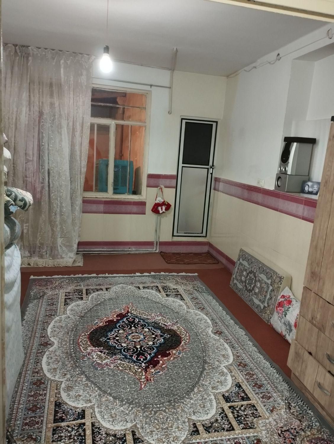 اجاره آپارتمان ۸۶ متری اقبالیه بحر خیابان طالقانی|اجارهٔ آپارتمان|اقبالیه, |دیوار