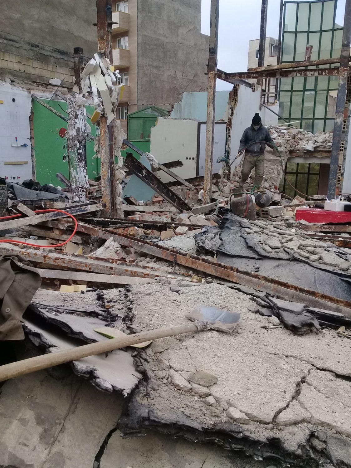 تخریب ساختمان و خاکبرداری درست کار|خدمات پیشه و مهارت|تبریز, |دیوار