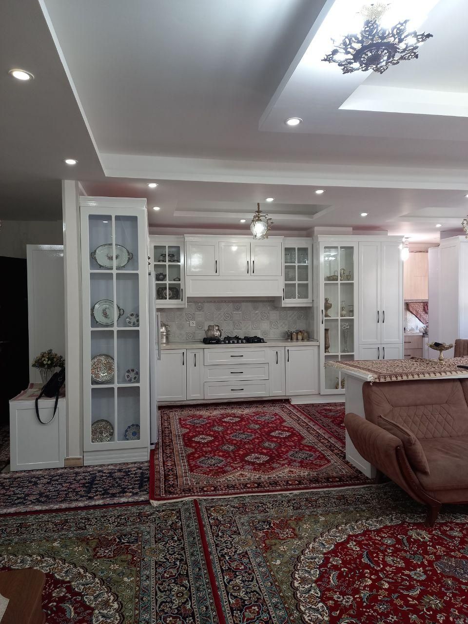 فروش آپارتمان ۱۵۰ متری ۳ خوابه فول نصبیات هشتگرد|فروش آپارتمان|هشتگرد, شهرک ولیعصر (مصلی)|دیوار