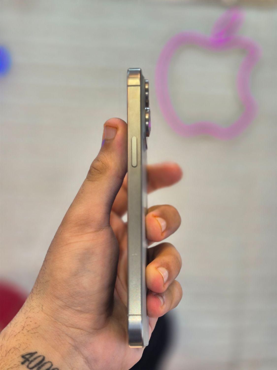 اپل iPhone 15 Pro Max با حافظهٔ ۲۵۶ گیگابایت|موبایل|رشت, منظریه|دیوار