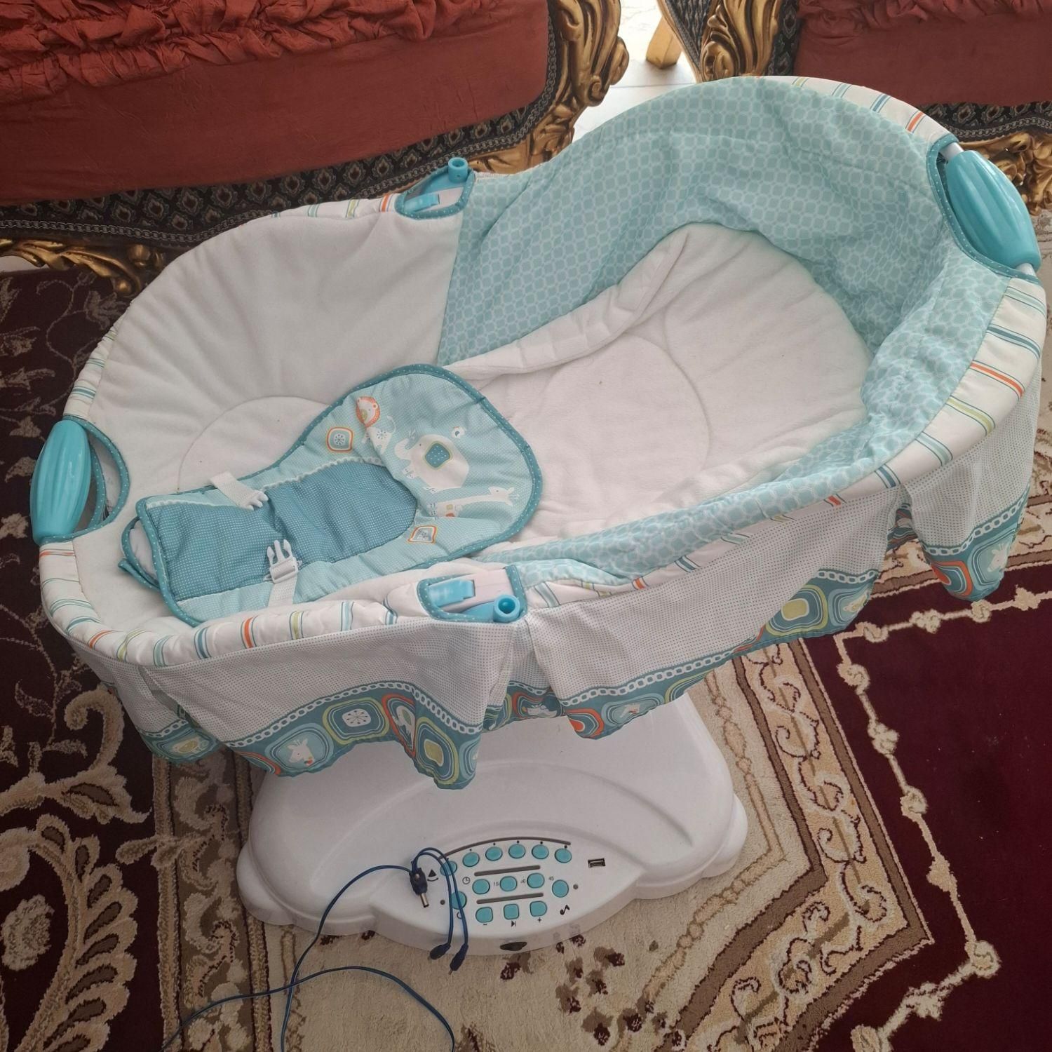 گهواره برقی|اسباب و اثاث بچه|شیراز, میانرود|دیوار