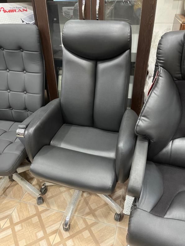 صندلی گردان مدیریتی|صندلی و نیمکت|خرمشهر, |دیوار