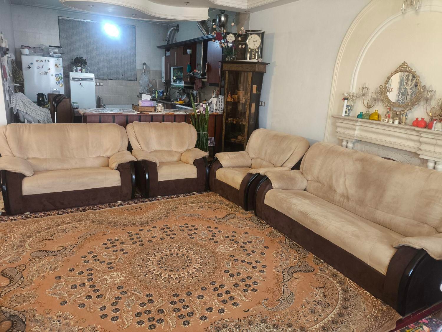 مبل هفت نفره|مبلمان خانگی و میز عسلی|شیراز, شهرک آرین|دیوار