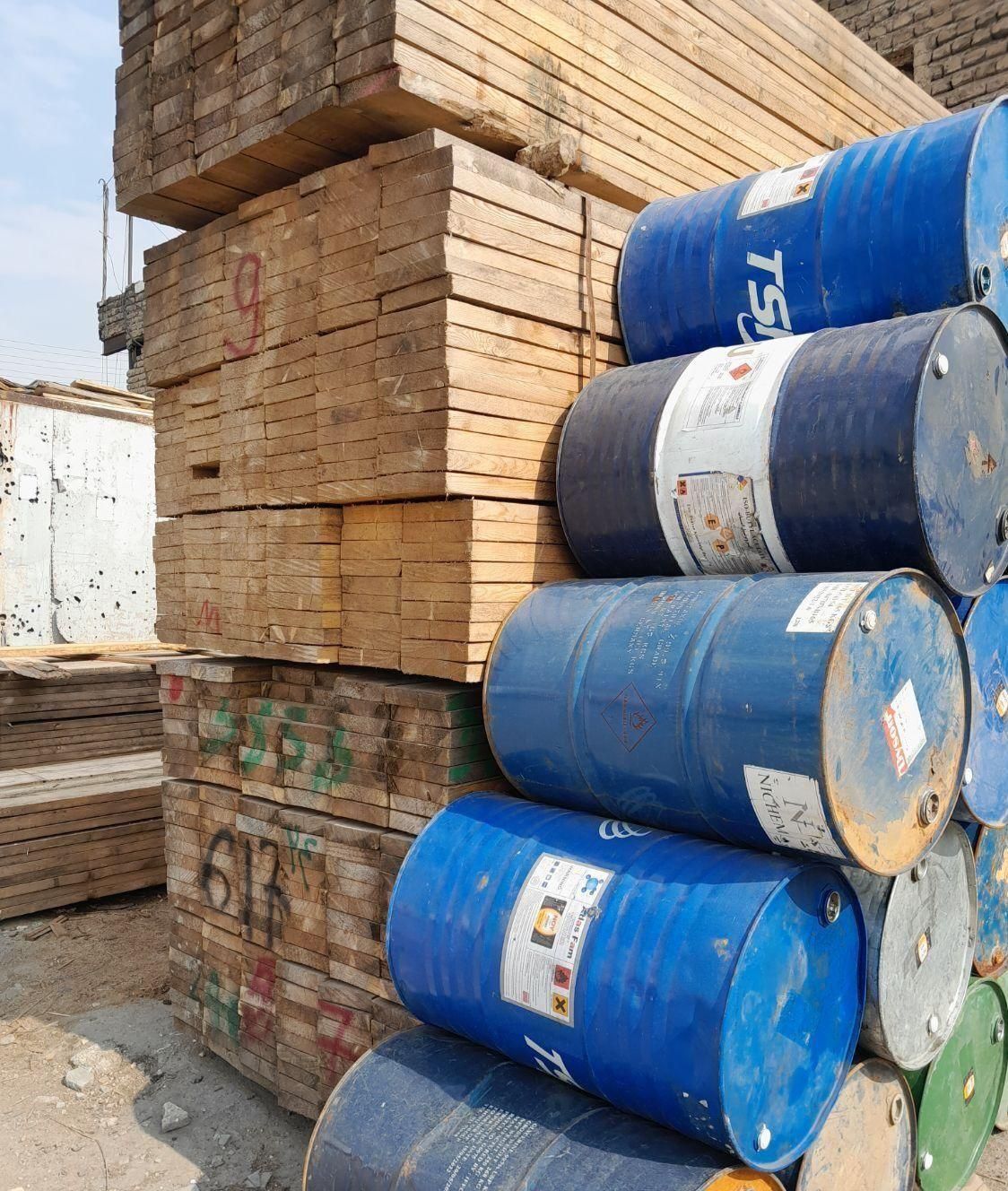 خریدوفروش تخته زیرپایی((روسی اصل )) وبشکه بنایی|مصالح و تجهیزات ساختمان|تهران, شهرک ابوذر|دیوار