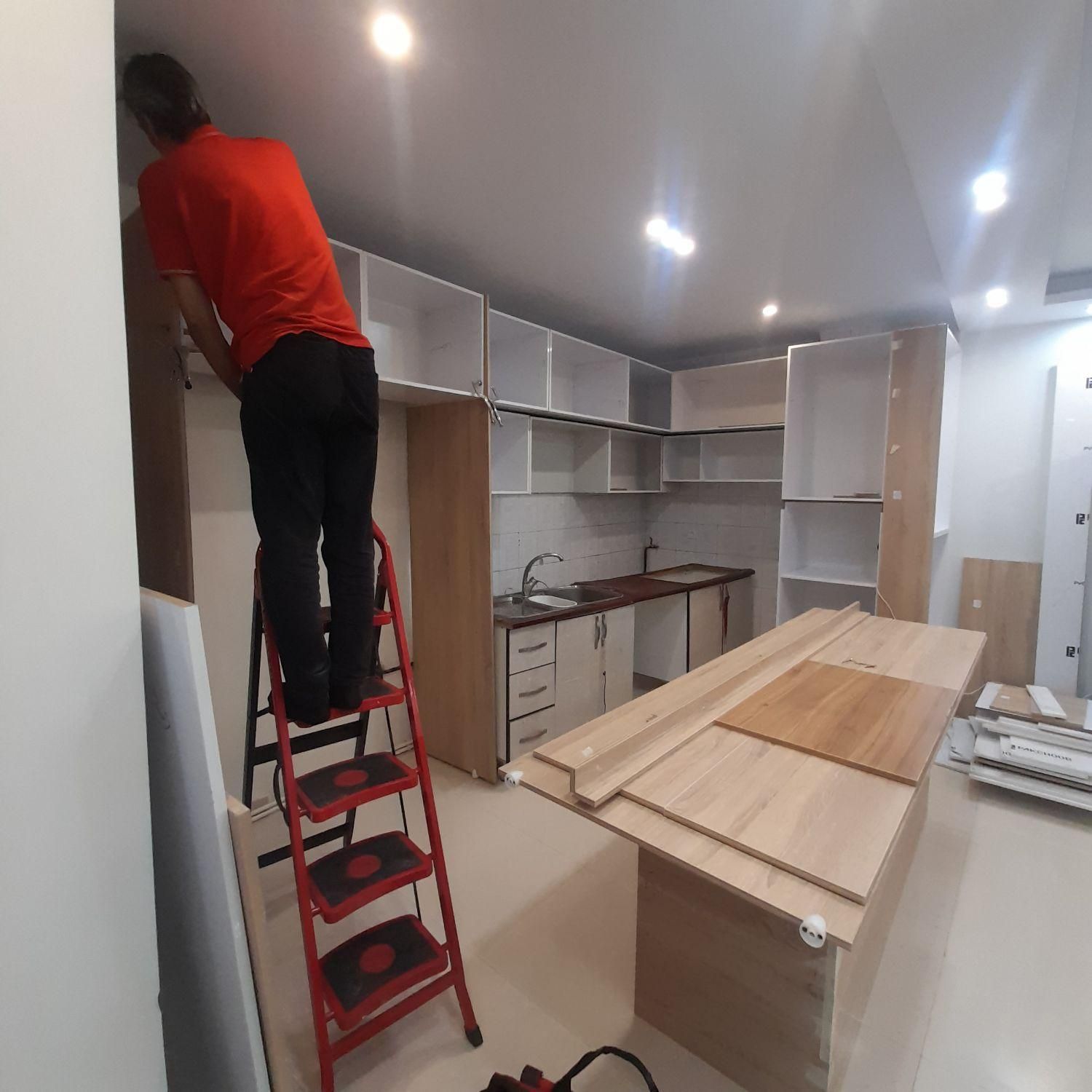 کارآموز کابینت کمد دکور|استخدام معماری، عمران و ساختمانی|تهران, الهیه|دیوار