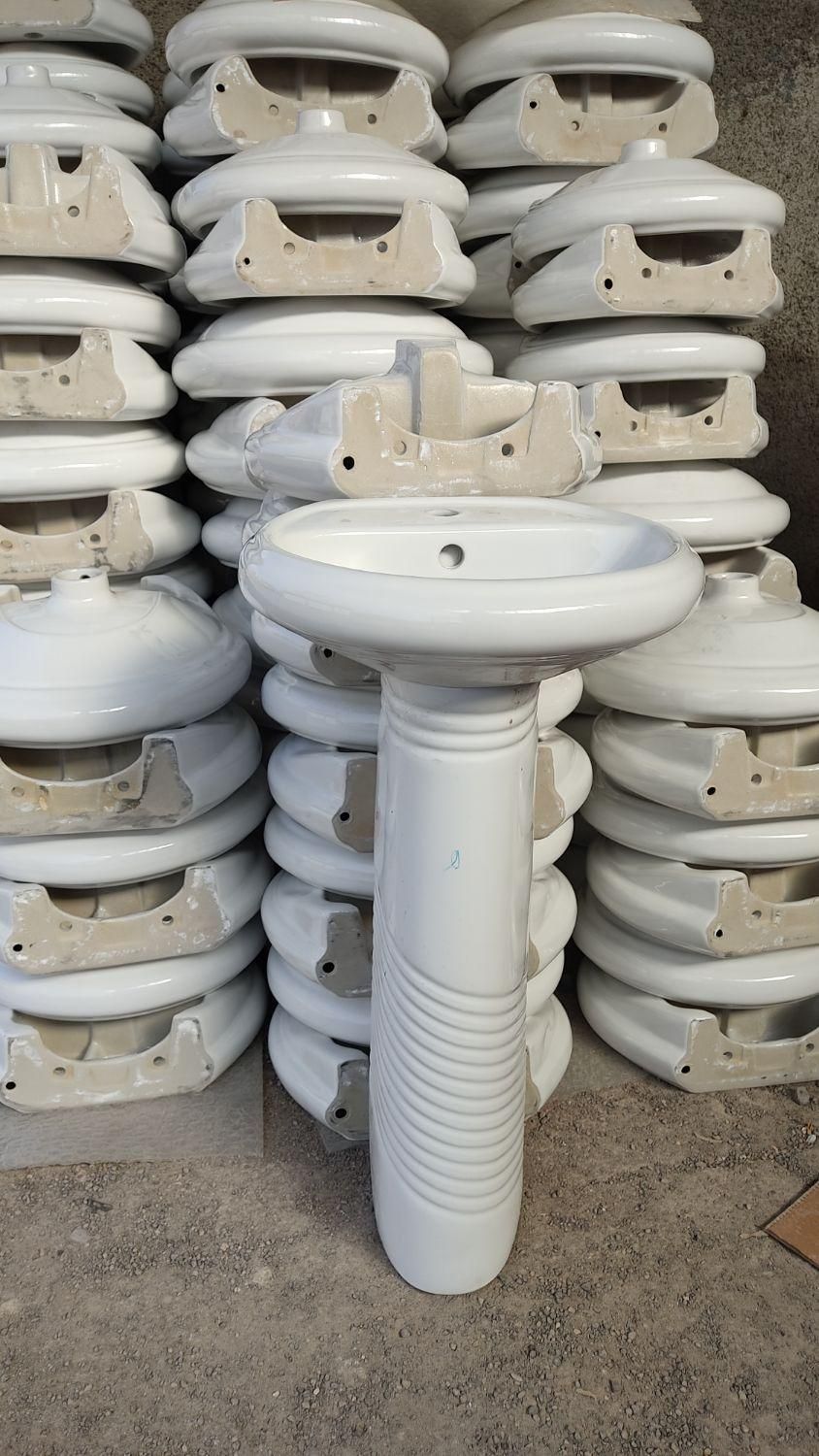 روشویی پایه دار مینا سایز 42|لوازم سرویس بهداشتی|قزوین, |دیوار