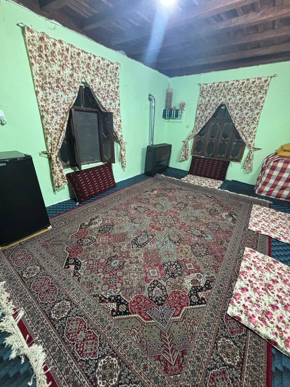 سوییت خونه مادربزرگه ماهسار/لفور/شارقلت|اجارهٔ کوتاه‌مدت ویلا و باغ|آلاشت, |دیوار