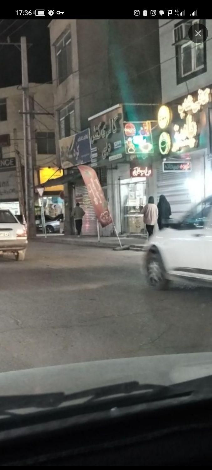 مغازه 25متری تقاطع خیابان امام خمینی و شریعتی|اجارهٔ مغازه و غرفه|زاهدان, |دیوار