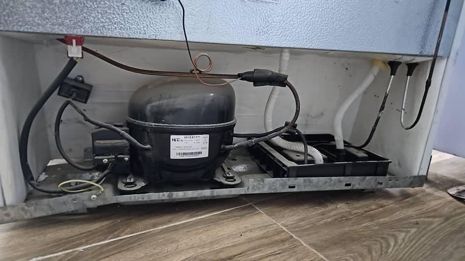 تعمیرات انواع یخچال خانگی و صنعتی|خدمات پیشه و مهارت|بروجرد, |دیوار