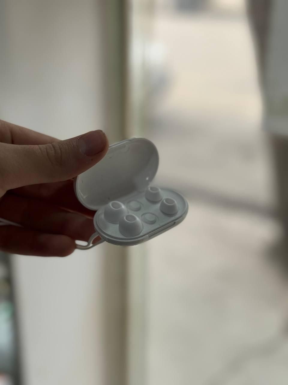 ایرپاد اصل جویروم زیر قیمت بازار|لوازم جانبی موبایل و تبلت|آستارا, |دیوار