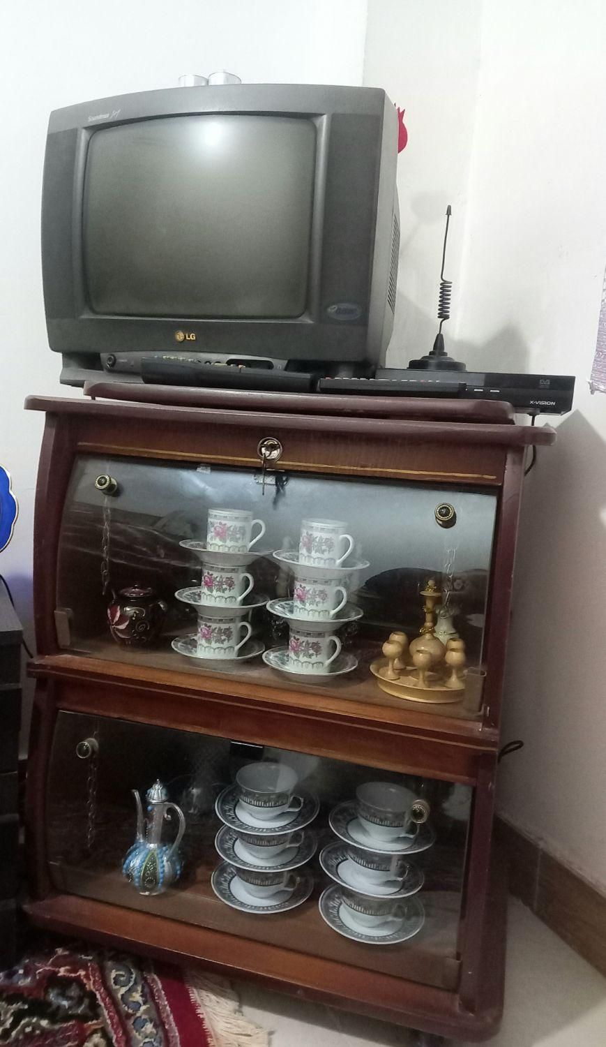 تلویزبون ۱۴ اینچ|تلویزیون و پروژکتور|رشت, فرزانه|دیوار