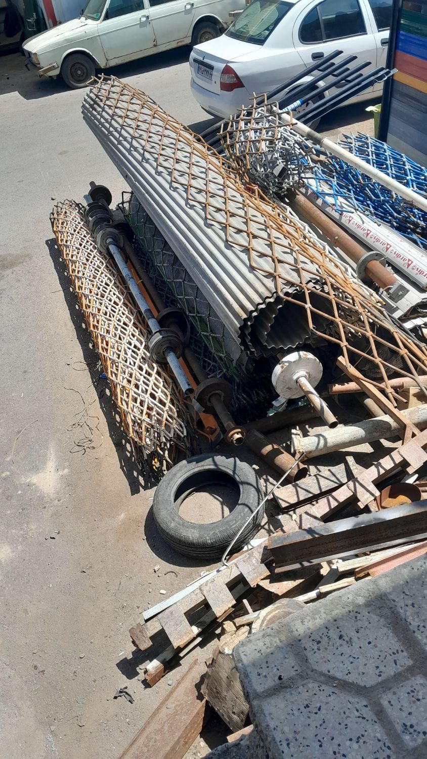 نصب وتعمیر کرکره برقی وساده تعمیر فنر کرکره قدیمی|خدمات پیشه و مهارت|مشهد, رسالت|دیوار