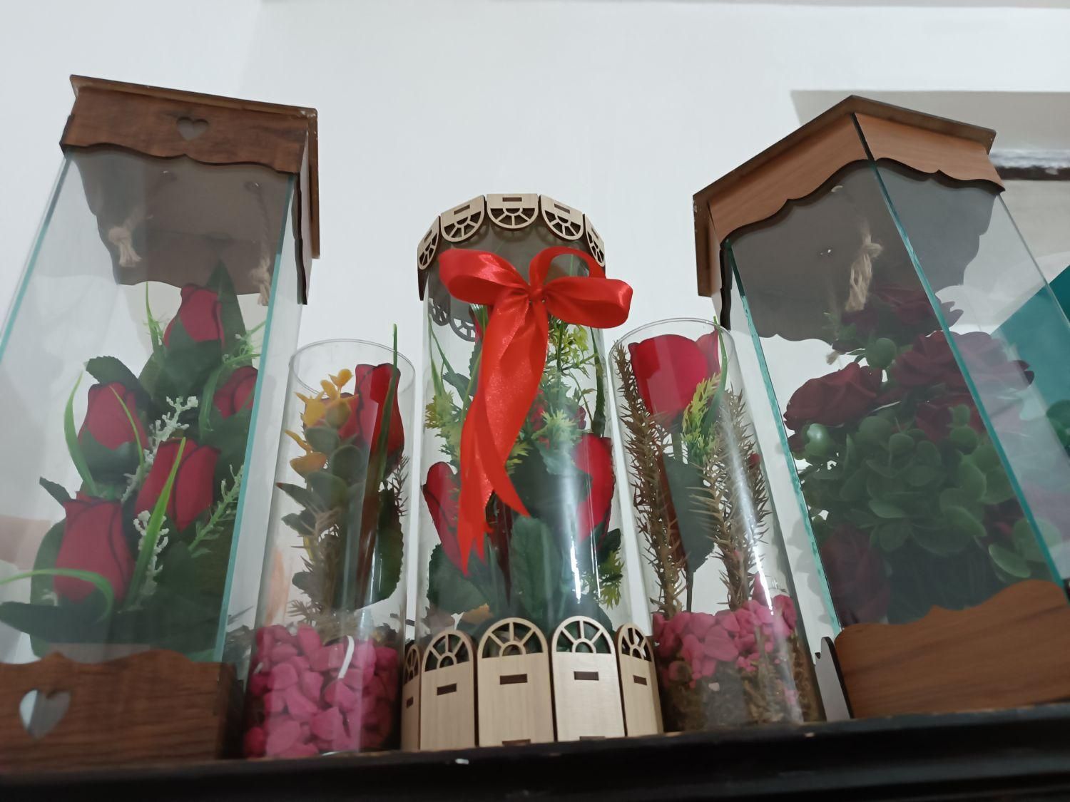 گل شیشه ای|گل مصنوعی|کرمان, |دیوار