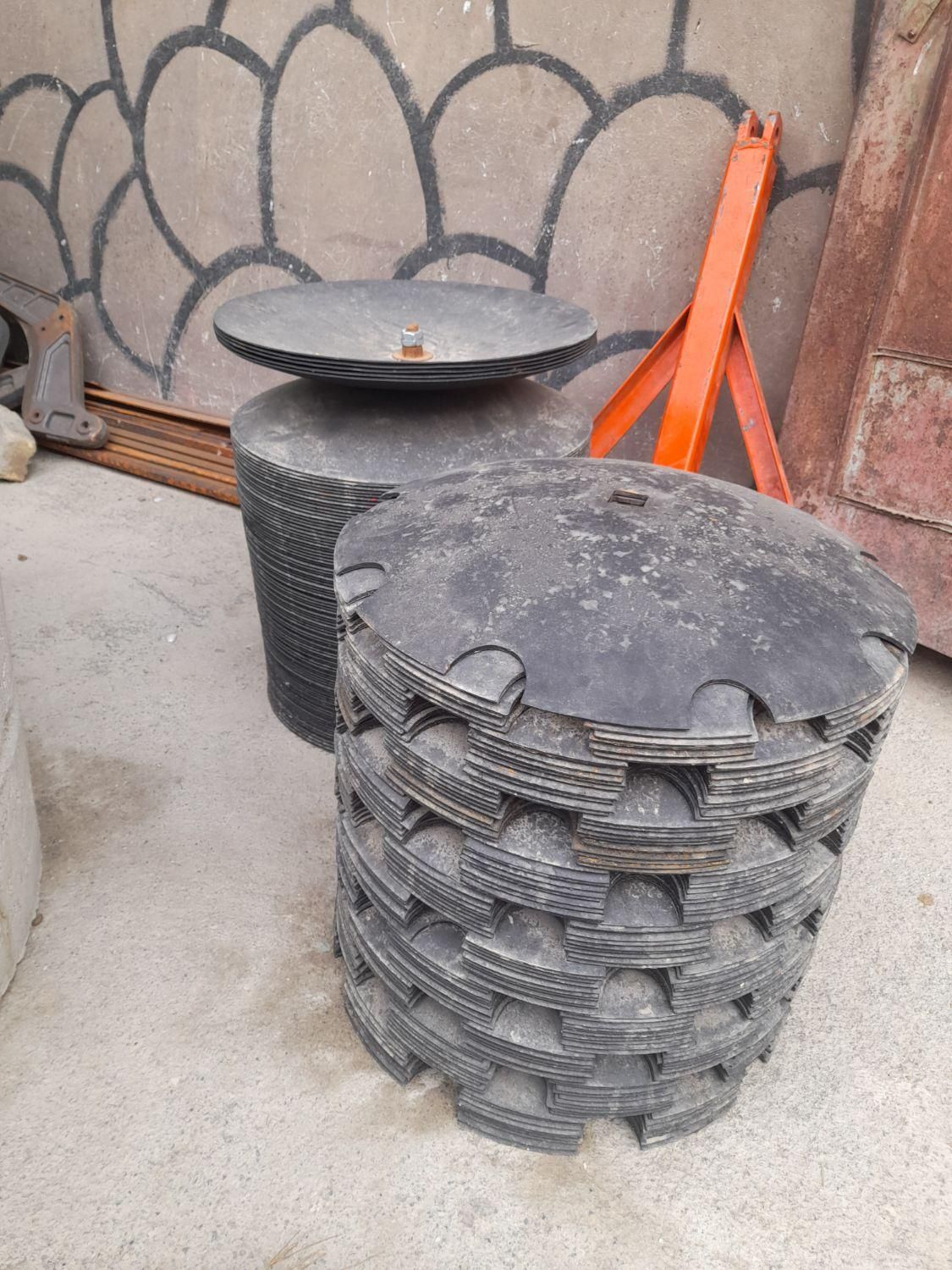 پره دیکس دیسک ۱۸.۲۰.۲۲.۲۴ اینج تراکتور.سیب کن|عمده‌فروشی|کرمانشاه, |دیوار