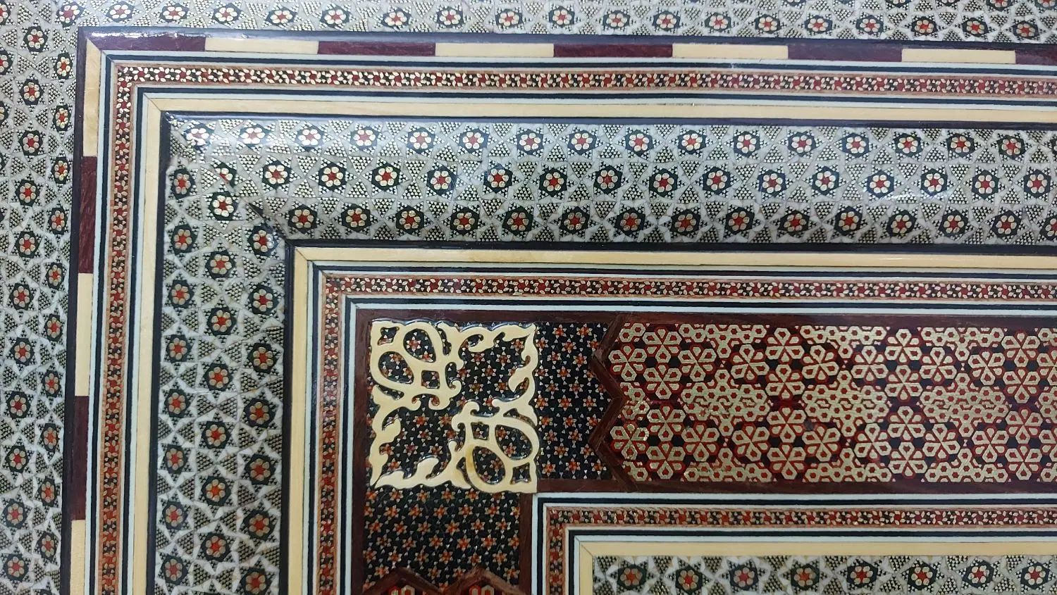 ساعت دیواری خاتم نفیس با صفحه مینا کاری (سفارشی)|ساعت دیواری و تزئینی|خمینی‌شهر, |دیوار