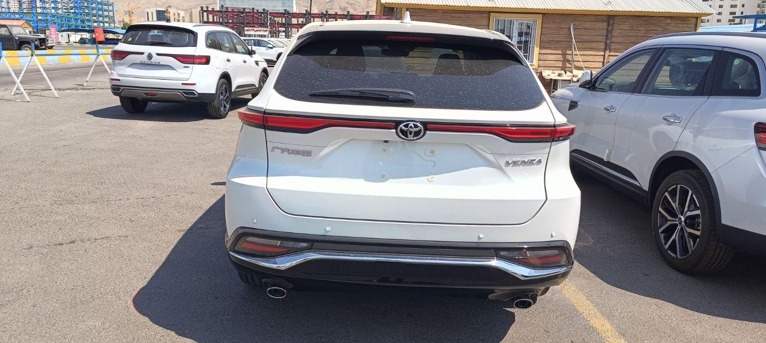 تویوتا ونزا، مدل ۲۰۲۴|خودرو سواری و وانت|مشهد, ثامن|دیوار