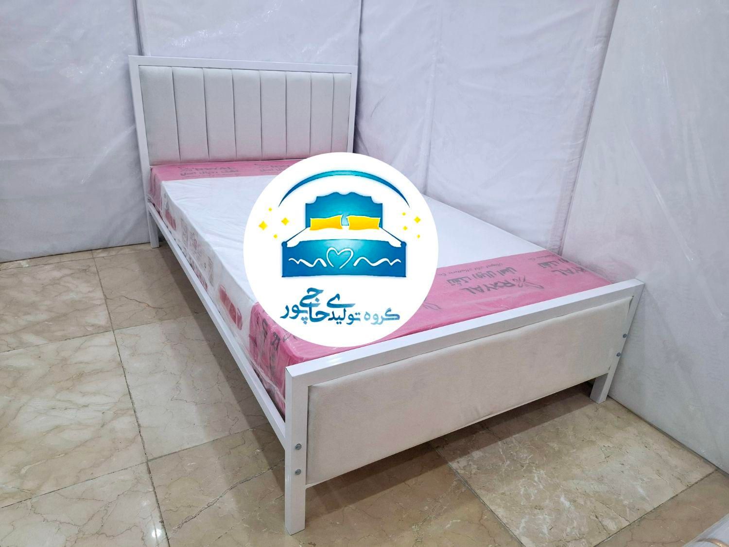 تخت خواب یک و نیم نفره حاجی پور(تختخواب ۱۲۰در۲)تشک|تخت و سرویس خواب|مشهد, حسین‌آباد|دیوار