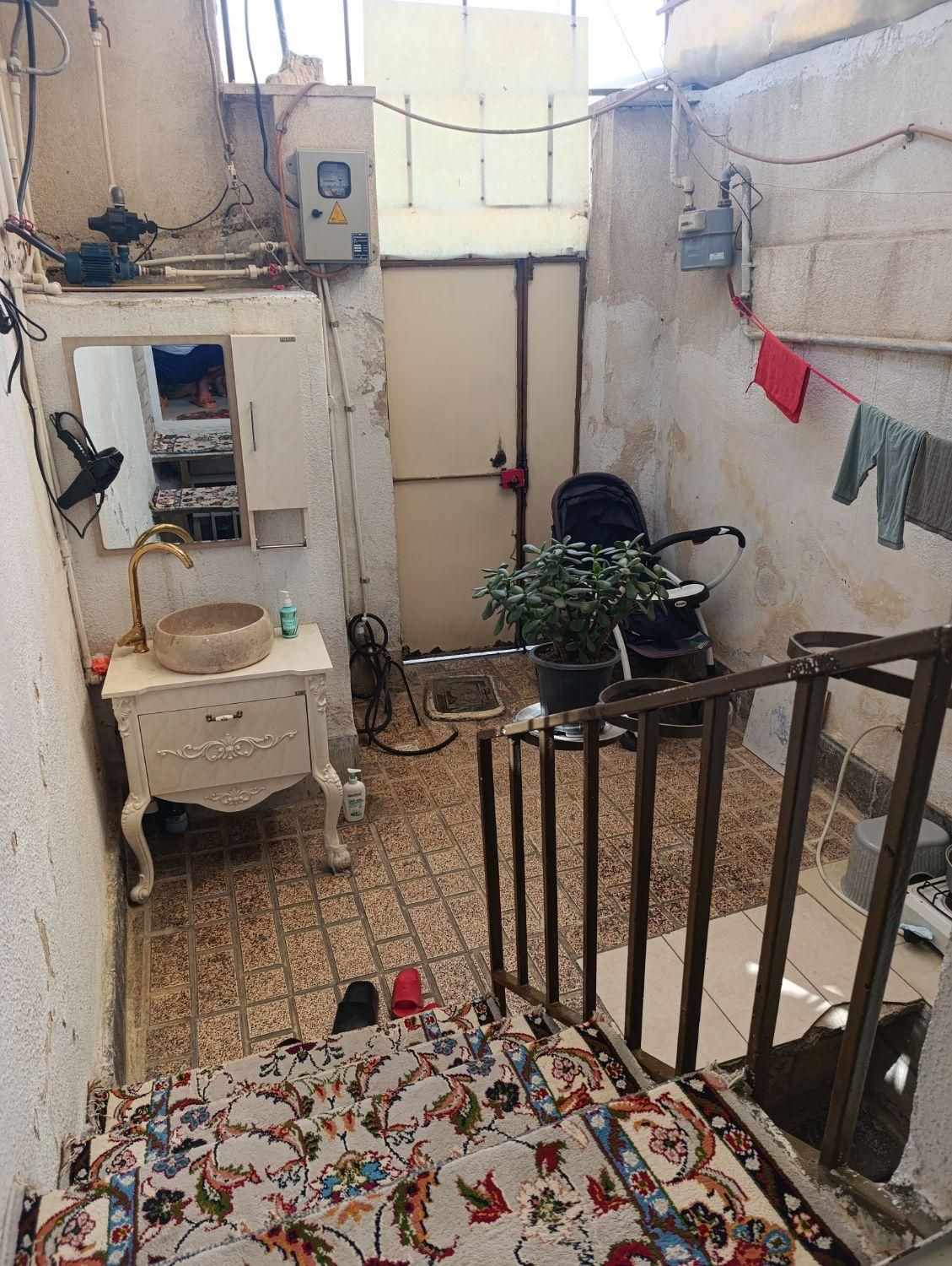 خونه ویلایی 60متری هم فروش هم اجاره داده میشود|فروش خانه و ویلا|کرج, آق تپه|دیوار