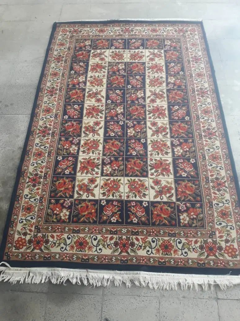 دوعدد فرش ۴متری سالم بدون سوختگی و. پارگی|فرش|اندیشه, اندیشه فاز ۱|دیوار