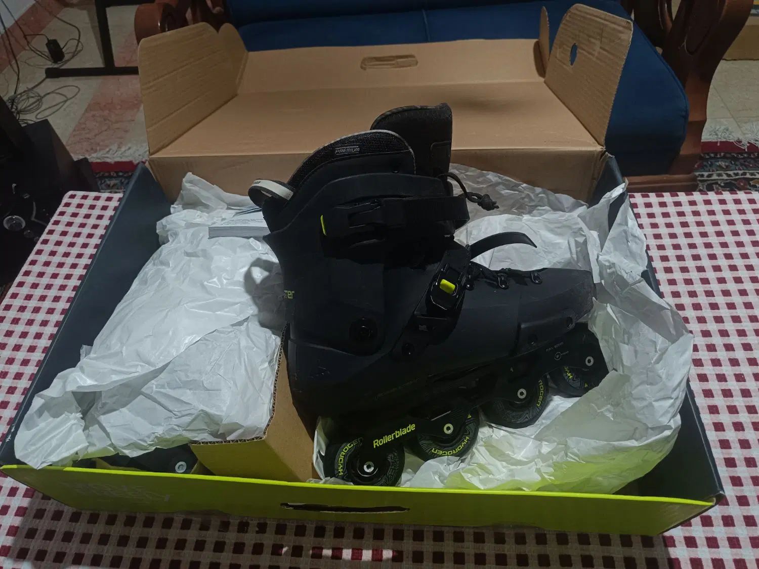 اسکیت Rollerblade|دوچرخه، اسکیت، اسکوتر|تهران, فلسطین (میدان انقلاب)|دیوار