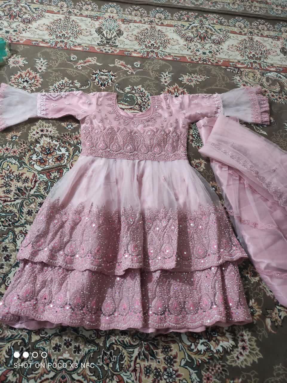 لباس مجلسی|لباس|یزد, |دیوار