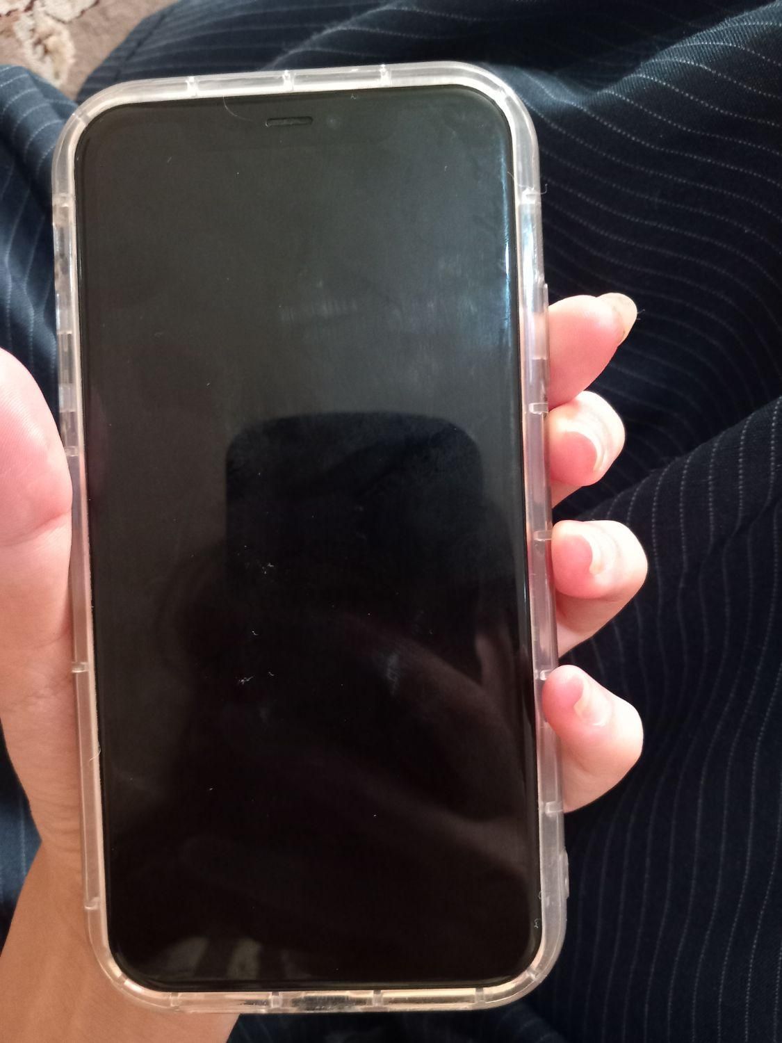 اپل iPhone 11 با حافظهٔ ۱۲۸ گیگابایت|موبایل|قم, کلهری|دیوار