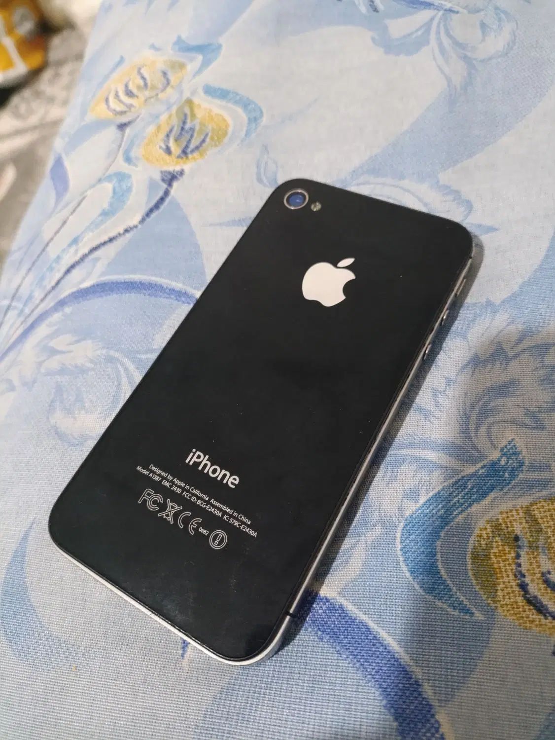 اپل iPhone 4s با حافظهٔ ۱۶ گیگابایت|موبایل|مشهد, طلاب|دیوار