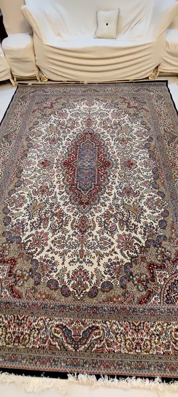 فرش دو و نیم در سه و نیم|فرش|مشهد, آبکوه|دیوار