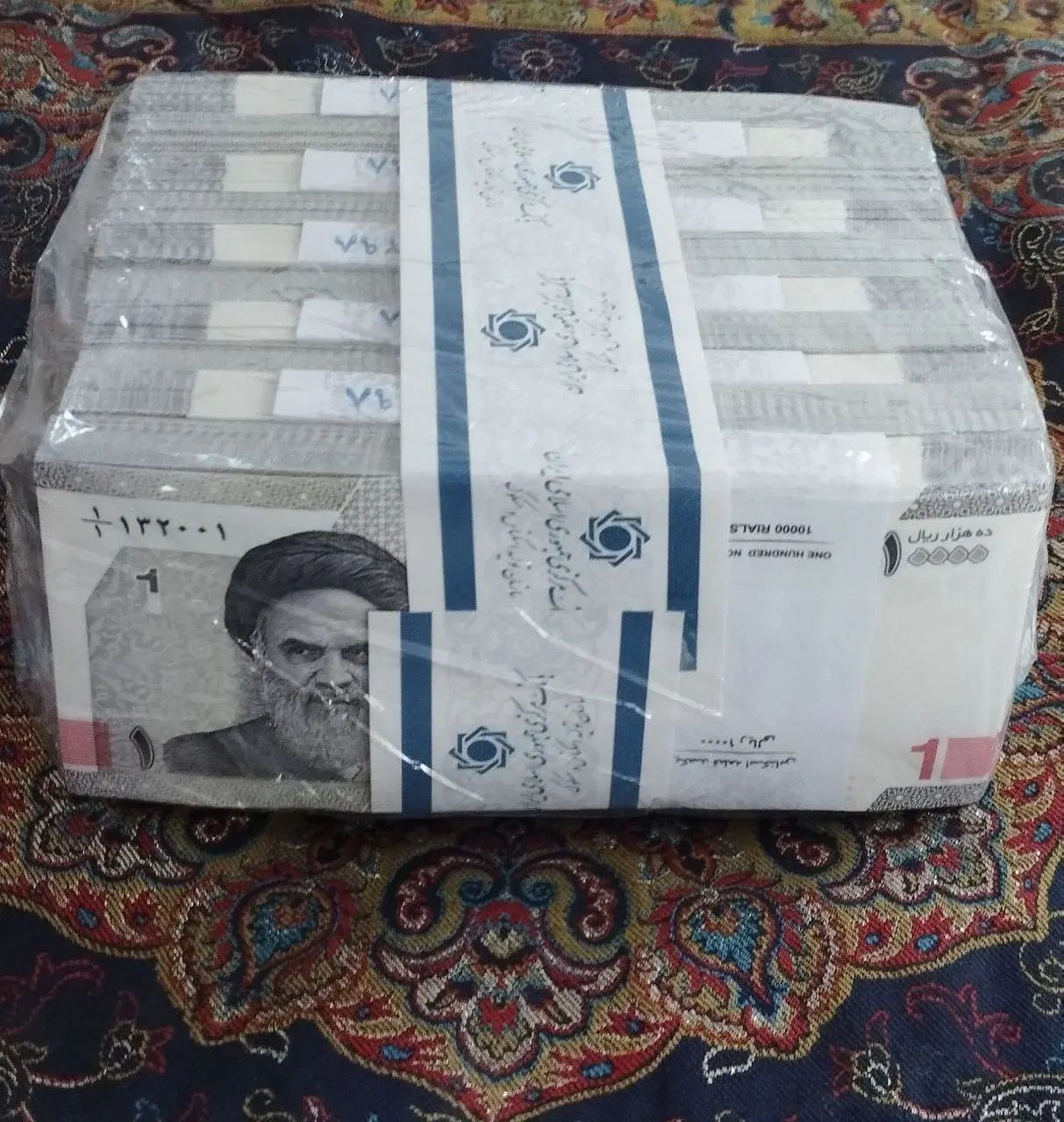 خ اسکناس نو کلکسیونی|کلکسیون سکه، تمبر، اسکناس|کرمانشاه, |دیوار