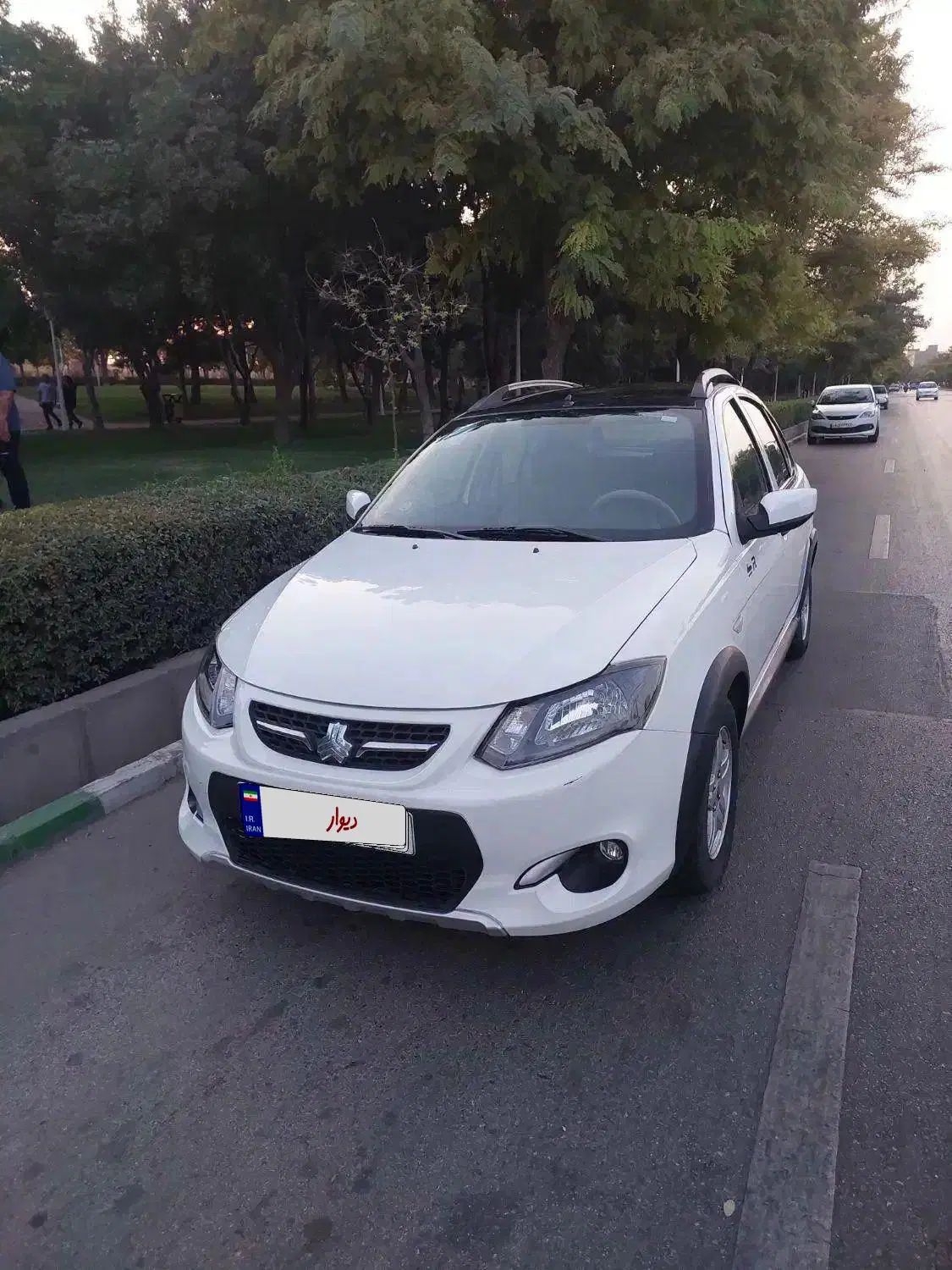 کوئیک آر مدل ۱۴۰۰ درحد صفر  دزدگیر تصویری|خودرو سواری و وانت|مشهد, خواجه ربیع|دیوار