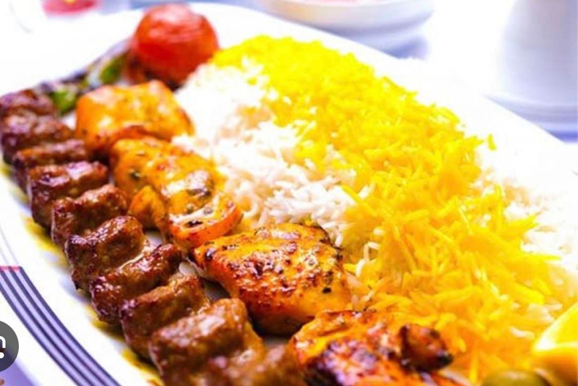 تعدادی سالن دار رستوران آقا(آگهی کامل خوانده شود )|استخدام خدمات فروشگاه و رستوران|شیراز, کاراندیش|دیوار