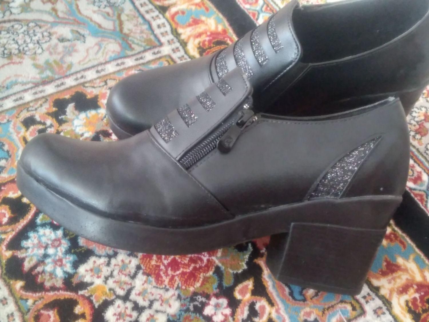 کفش زنانه|کیف، کفش، کمربند|خمینی‌شهر, |دیوار