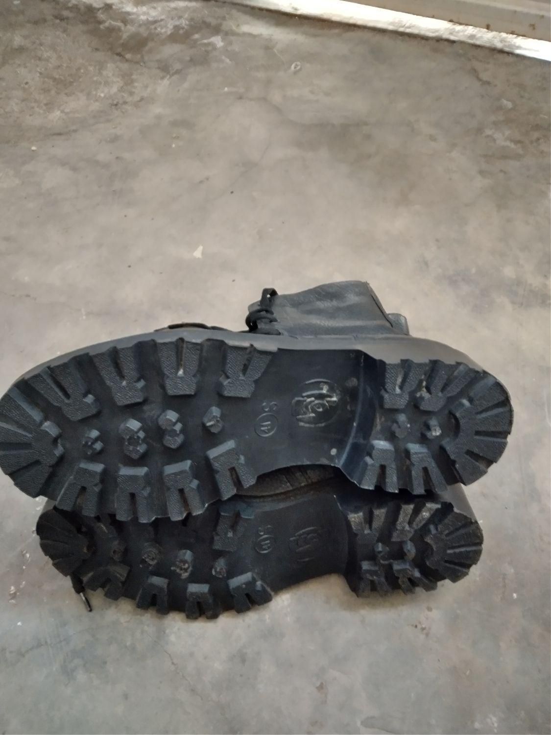 پوتین نونو|کیف، کفش، کمربند|زنجان, |دیوار