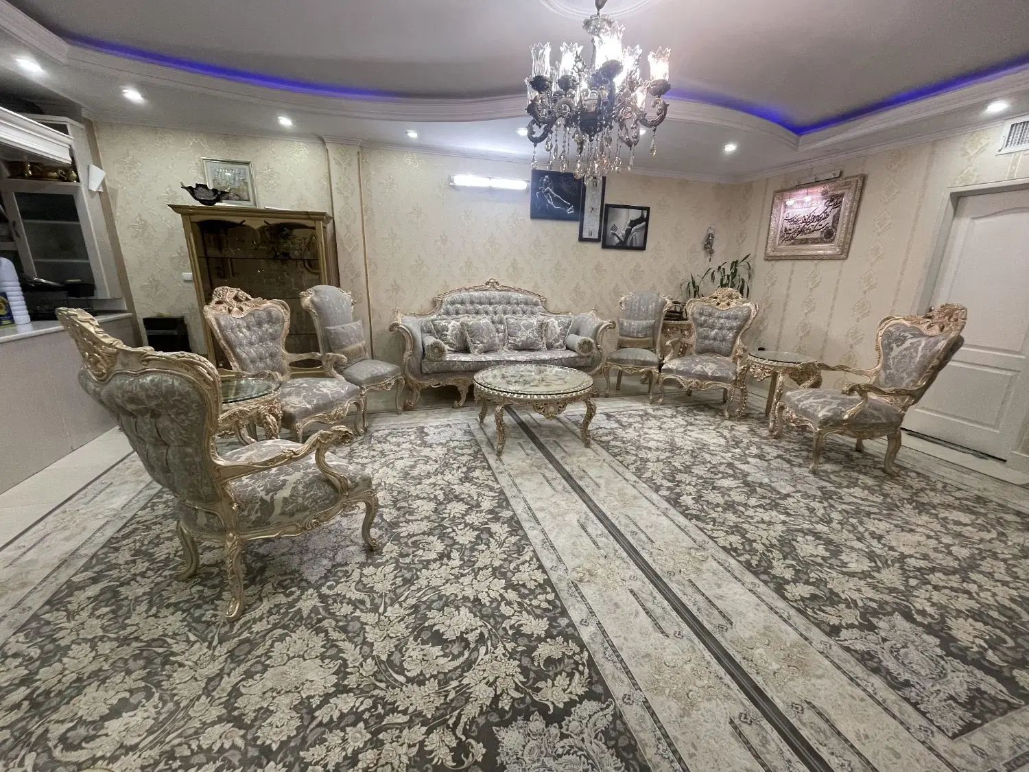 مبل|مبلمان خانگی و میز عسلی|تهران, نیروی هوایی (پیروزی)|دیوار