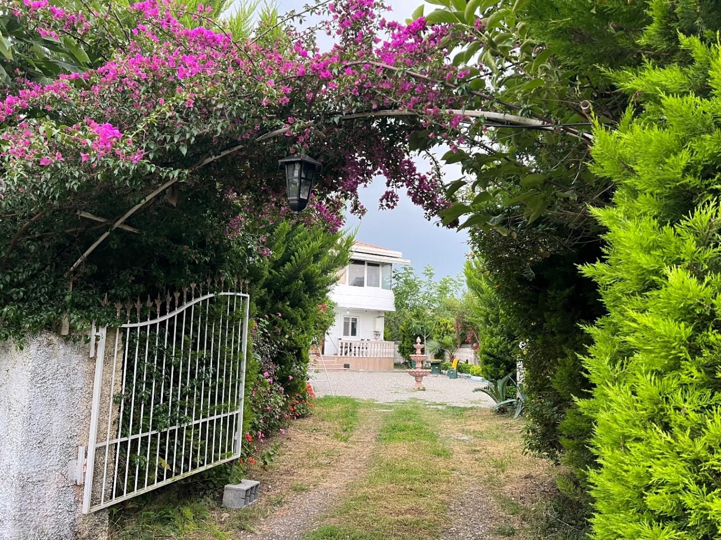 ویلا باغ دو طبقه دوخوابه دوبلکس استخردار بلیارد|اجارهٔ کوتاهمدت ویلا و باغ|رامسر, |دیوار