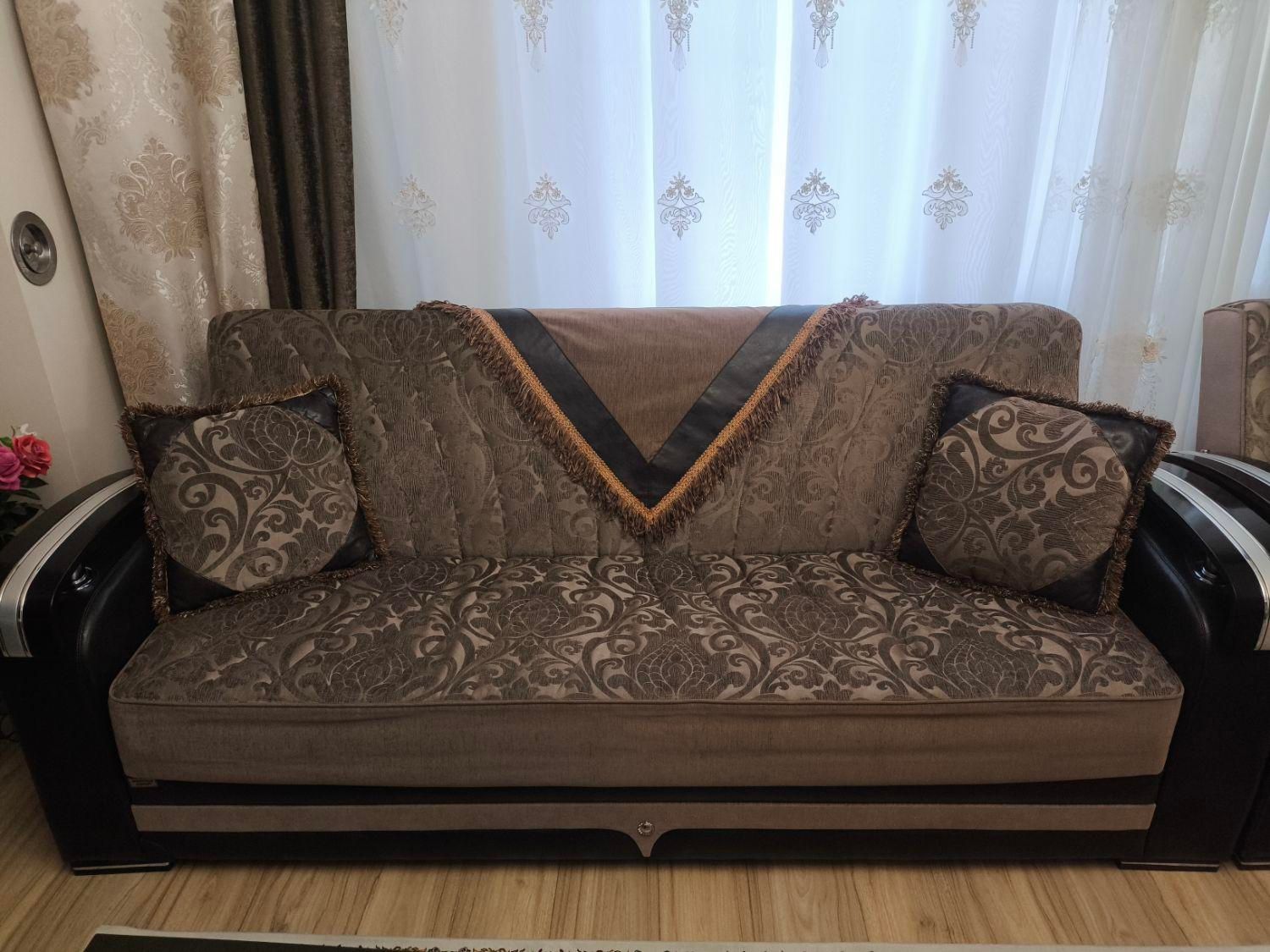 مبل ۸نفره آیپک یولی اصل|مبلمان خانگی و میز عسلی|تبریز, |دیوار