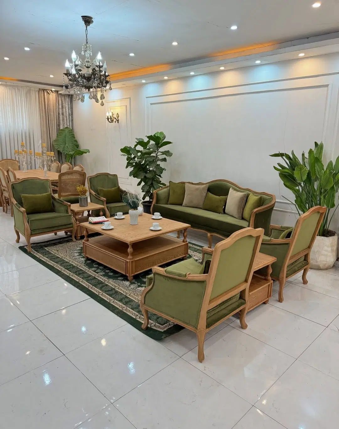 مبل کلاسیک اقساط ۱۵ ماهه بدون سود|مبلمان خانگی و میز عسلی|اصفهان, الهیه|دیوار