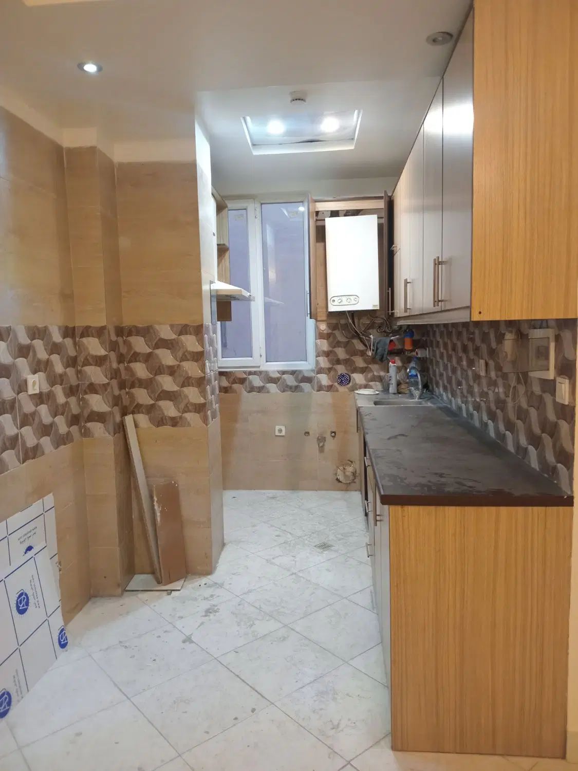 ۵۵مترفول امکانات/پارکینگ غیرمزاحم/قیمت کل۲۸۰۰|فروش آپارتمان|تهران, جی|دیوار