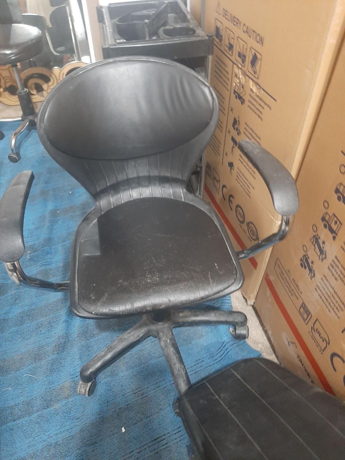 وسایل ارایشگاه زنانه در حد|آرایشگاه و سالن‌های زیبایی|قم, نخودی|دیوار