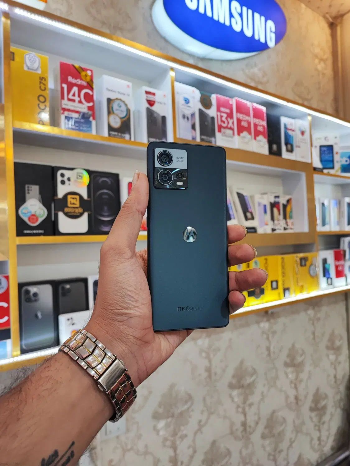 فیوژن۳۰ Motorola edge.نقد و اقساط|موبایل|مشهد, سید رضی|دیوار