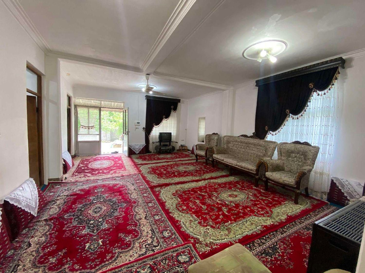 ویلا متراژ ۴۰۰ متر ۱۱۰ متر بنا|فروش خانه و ویلا|شفت, |دیوار