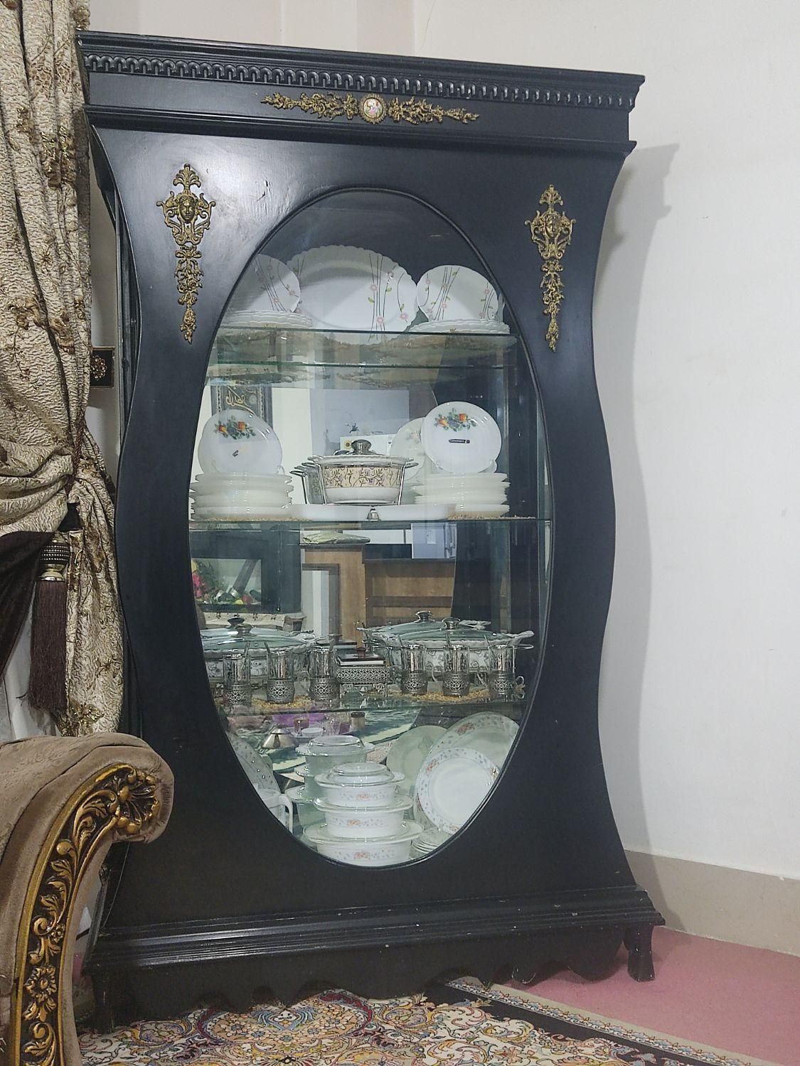 بوفه 1 گردویی شیک و مجلسی|بوفه، ویترین، کنسول|زاهدان, |دیوار