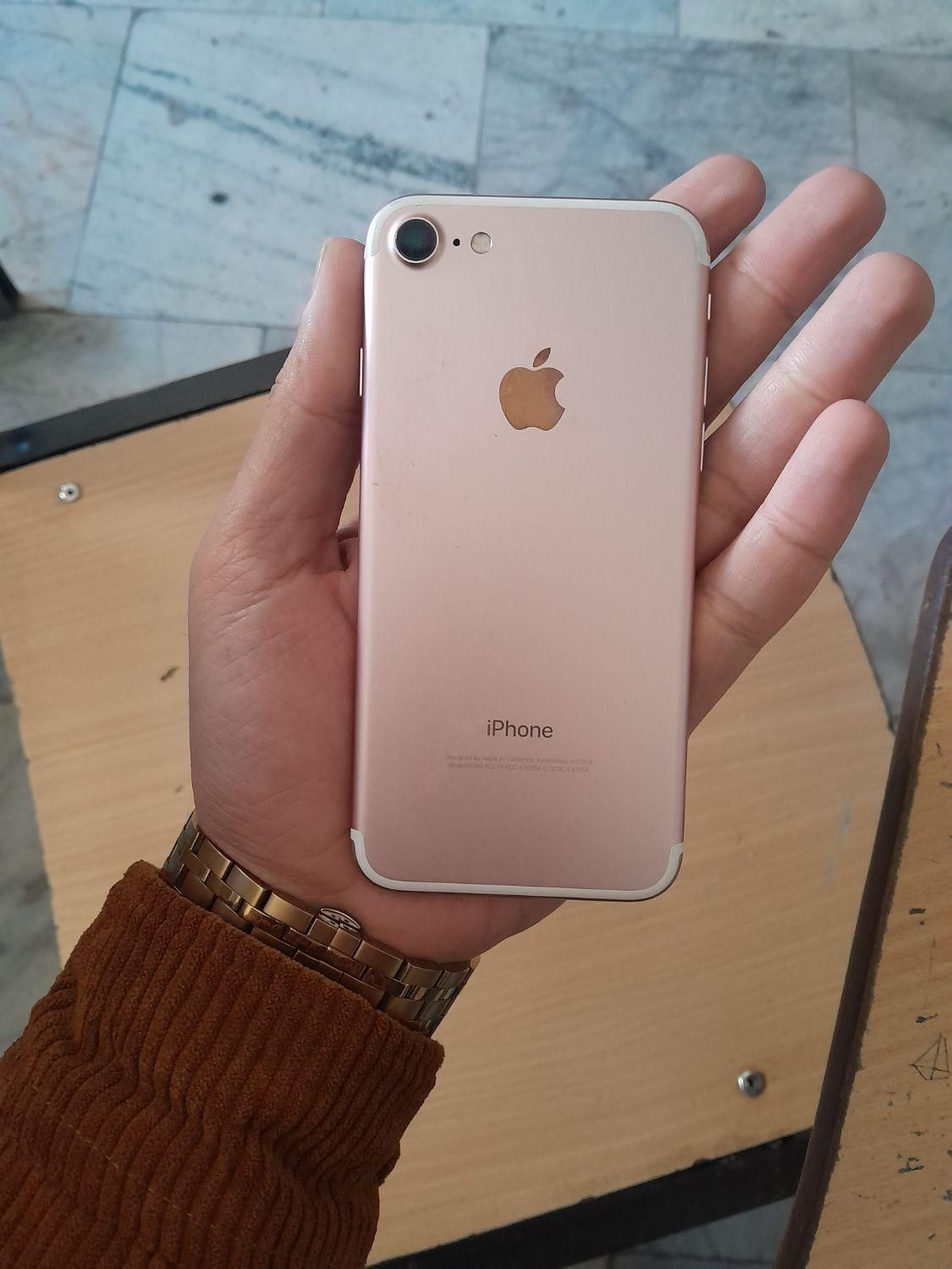 اپل iPhone 7 ۳۲ گیگابایت|موبایل|تهران, خانی‌آباد نو|دیوار